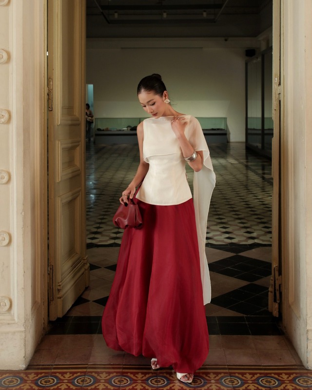 Những gam màu may mắn ai cũng mặc dịp đầu năm - Ảnh 1.