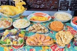 Rộ trào lưu làm mâm cúng theo tone màu, chị em khiến các anh chồng phải 'xuýt xoa' khen ngợi