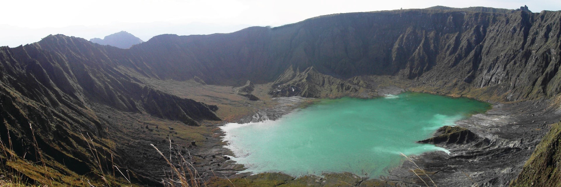 14-2 27 tết Những “quái vật lửa” ẩn mình đáng lo nhất thế giới - Ảnh 1. 14-2 27 tết Những “quái vật lửa” ẩn mình đáng lo nhất thế giới - Ảnh 1.