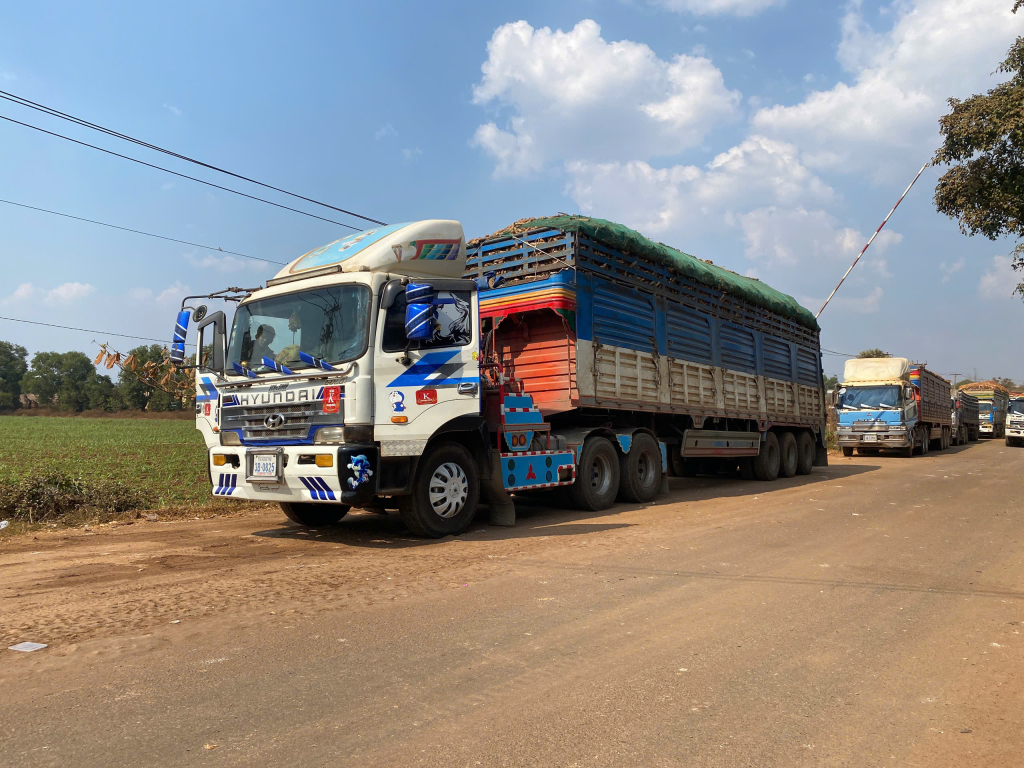 Nỗ lực giải quyết ùn tắc hàng hóa ở cửa khẩu- Ảnh 1.