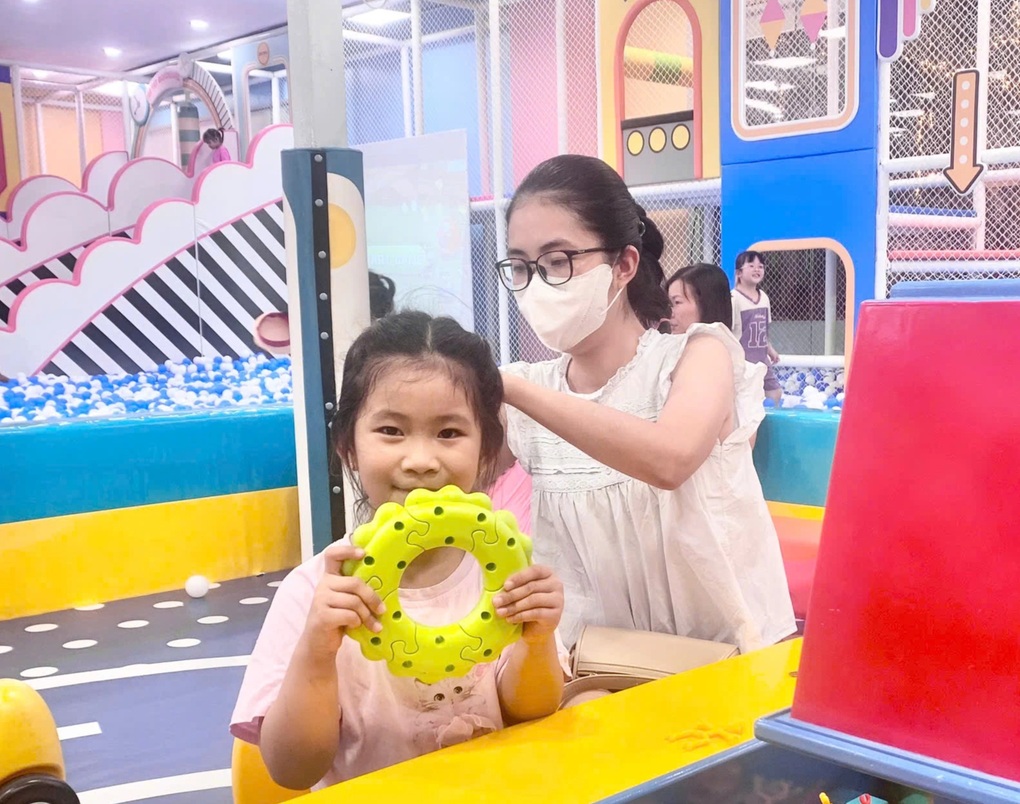 Nữ bác sĩ suy tim được ghép tạng: Con gái tôi lớn lên có mẹ - 1