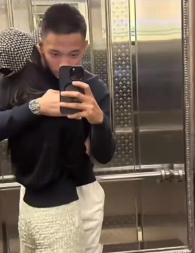 Nữ ca sĩ đình đám lộ ảnh riêng tư với bạn trai, nguy cơ bị tẩy chay- Ảnh 1. Nữ ca sĩ đình đám lộ ảnh riêng tư với bạn trai, nguy cơ bị tẩy chay- Ảnh 1.