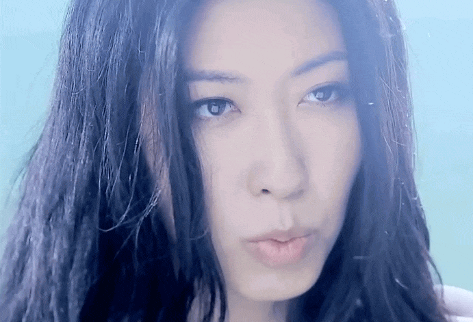 Dấu chấm hết của nữ ca sĩ từng diễn trên đài quốc gia: Bị cấm cửa vì mẹ vướng vòng lao lý, mọi tung tích bị xoá sổ- Ảnh 1.