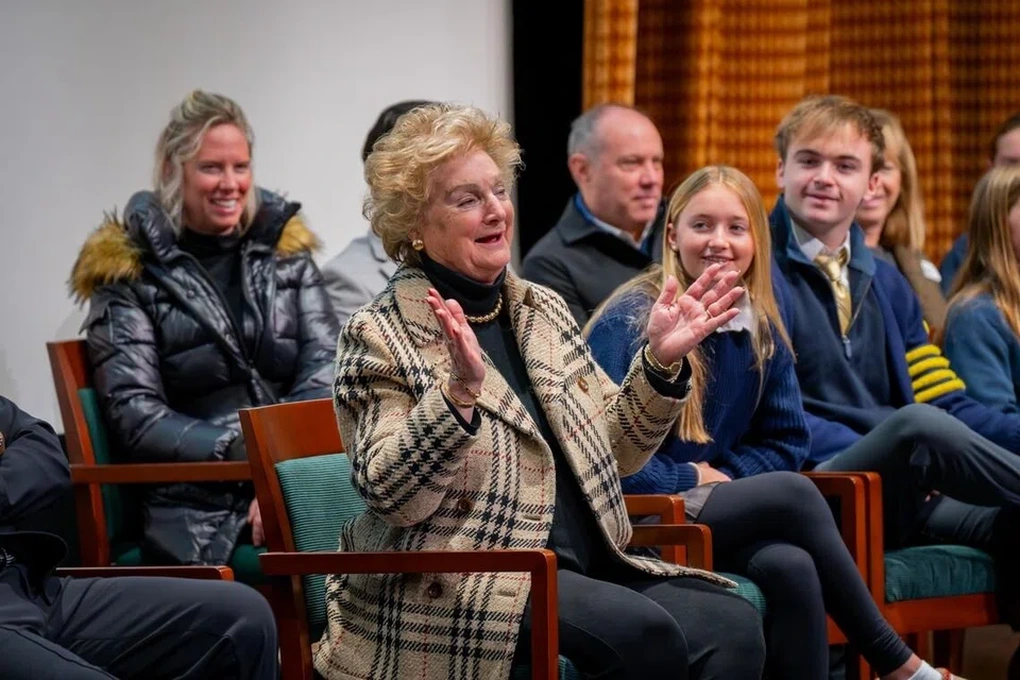 Nữ giáo viên 90 tuổi lập kỷ lục thế giới với sự nghiệp giảng dạy 67 năm - 1