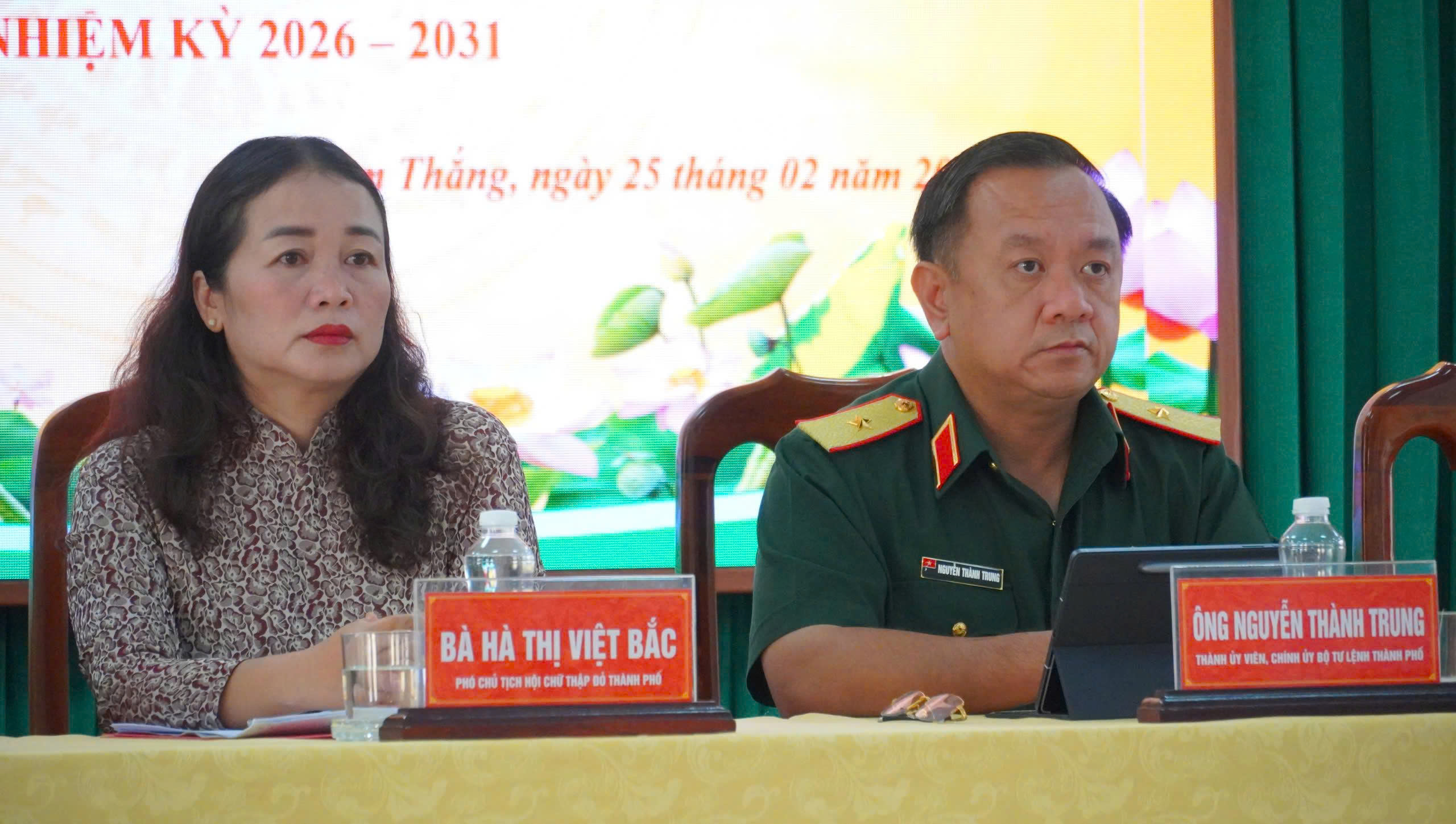 Ở nơi này, thường trú nơi khác, cử tri bầu cử đại biểu Quốc hội tại đâu? 1 Ở nơi này, thường trú nơi khác, cử tri bầu cử đại biểu Quốc hội tại đâu? - Ảnh 1.