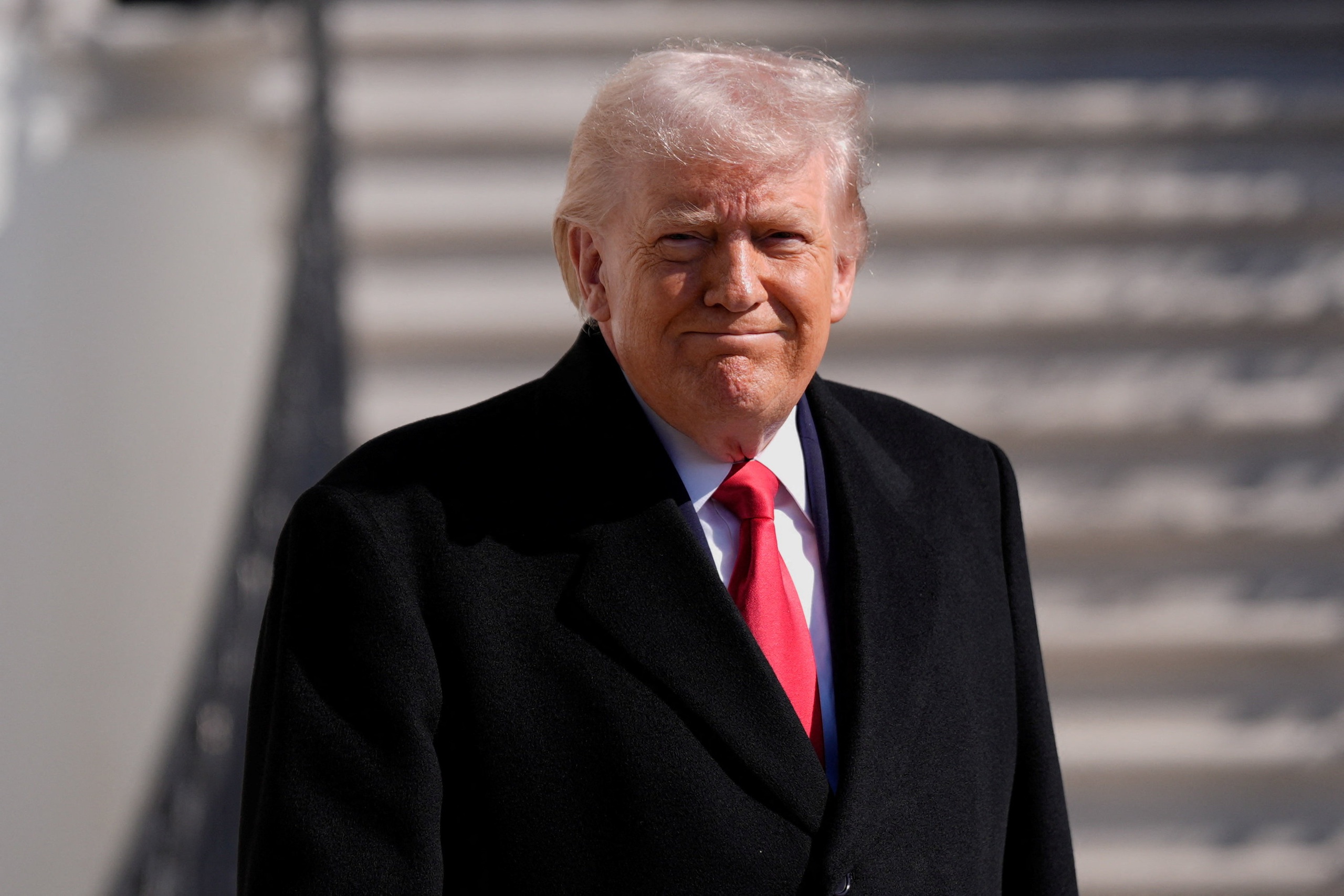 Ông Trump gọi quan hệ với Venezuela đáng điểm 10, chuẩn bị sang thăm - Ảnh 1.