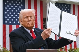 Tòa Tối cao Mỹ ra phán quyết bác bỏ thuế quan toàn cầu của ông Trump