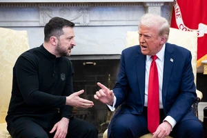 Ông Trump giục ông Zelensky không bỏ lỡ 'cơ hội vàng' với Nga