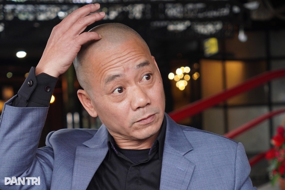 Ông trùm hài Tết Bình Trọng: Tôi nghèo, vẫn đang nợ 1 tỷ đồng vay xây nhà - 1