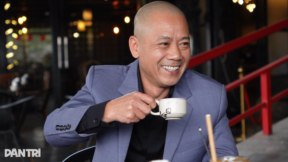 Ông trùm hài Tết Bình Trọng: Tôi nghèo, vẫn đang nợ 1 tỷ đồng vay xây nhà - 2