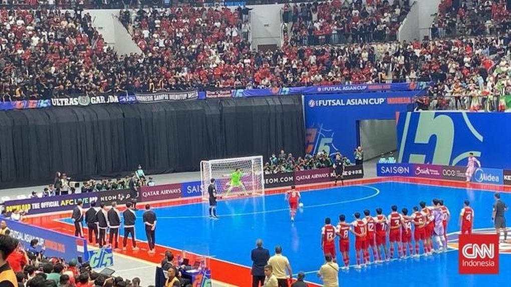 Phản ứng của CĐV châu Á khi futsal Indonesia đánh rơi chức vô địch châu Á - 2