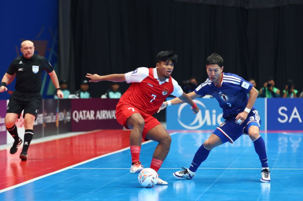 Phản ứng của CĐV châu Á khi tuyển futsal Indonesia đánh bại Nhật Bản - 1