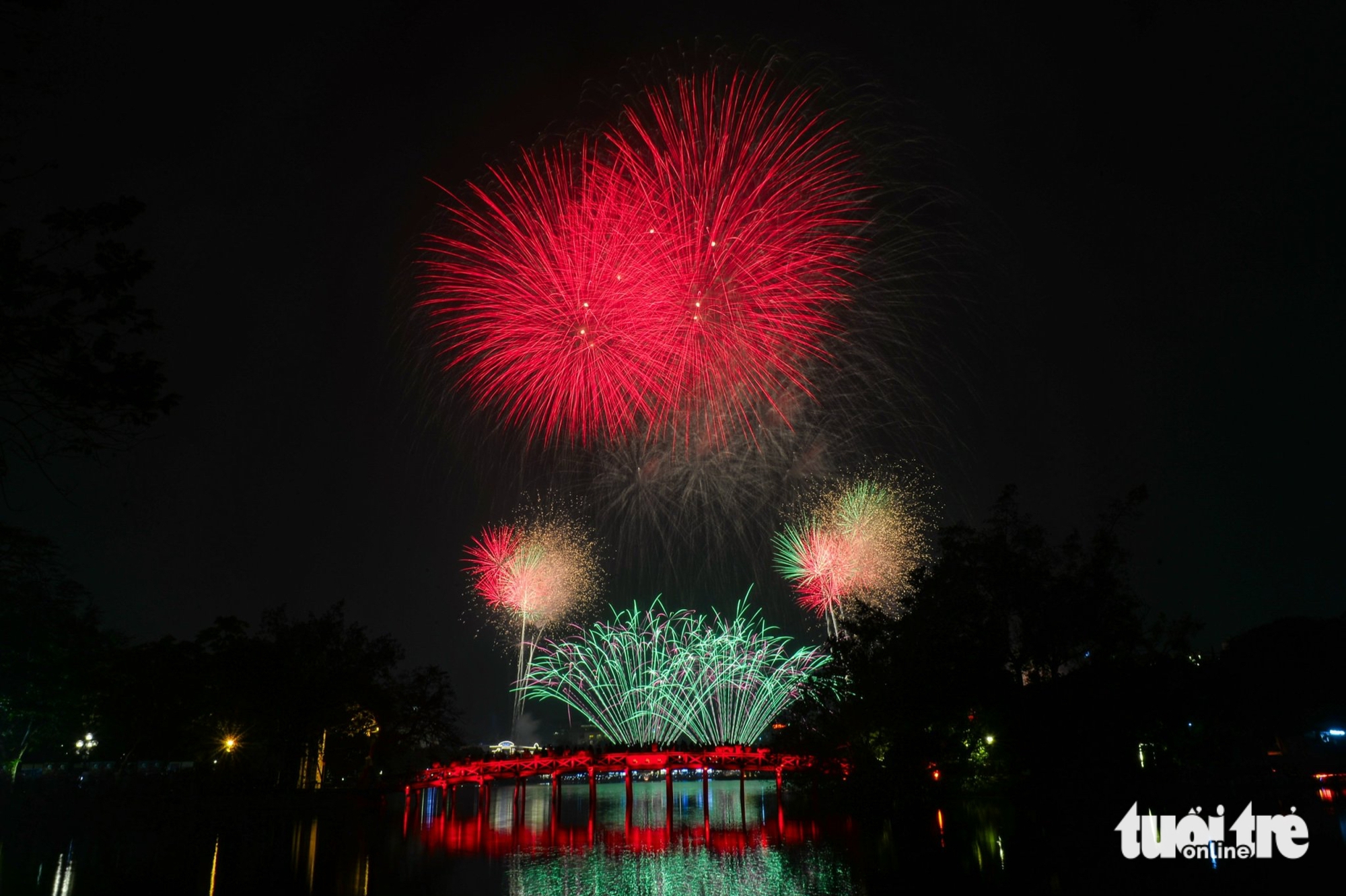 giao thừa - Ảnh 1.