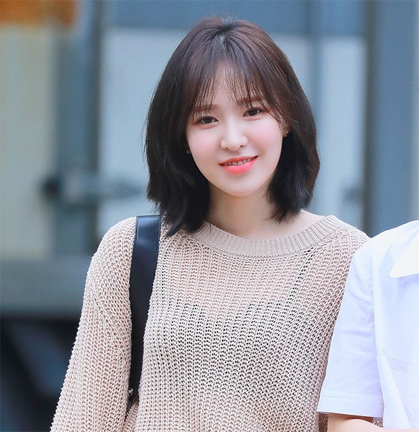 Phát hoảng thân hình 