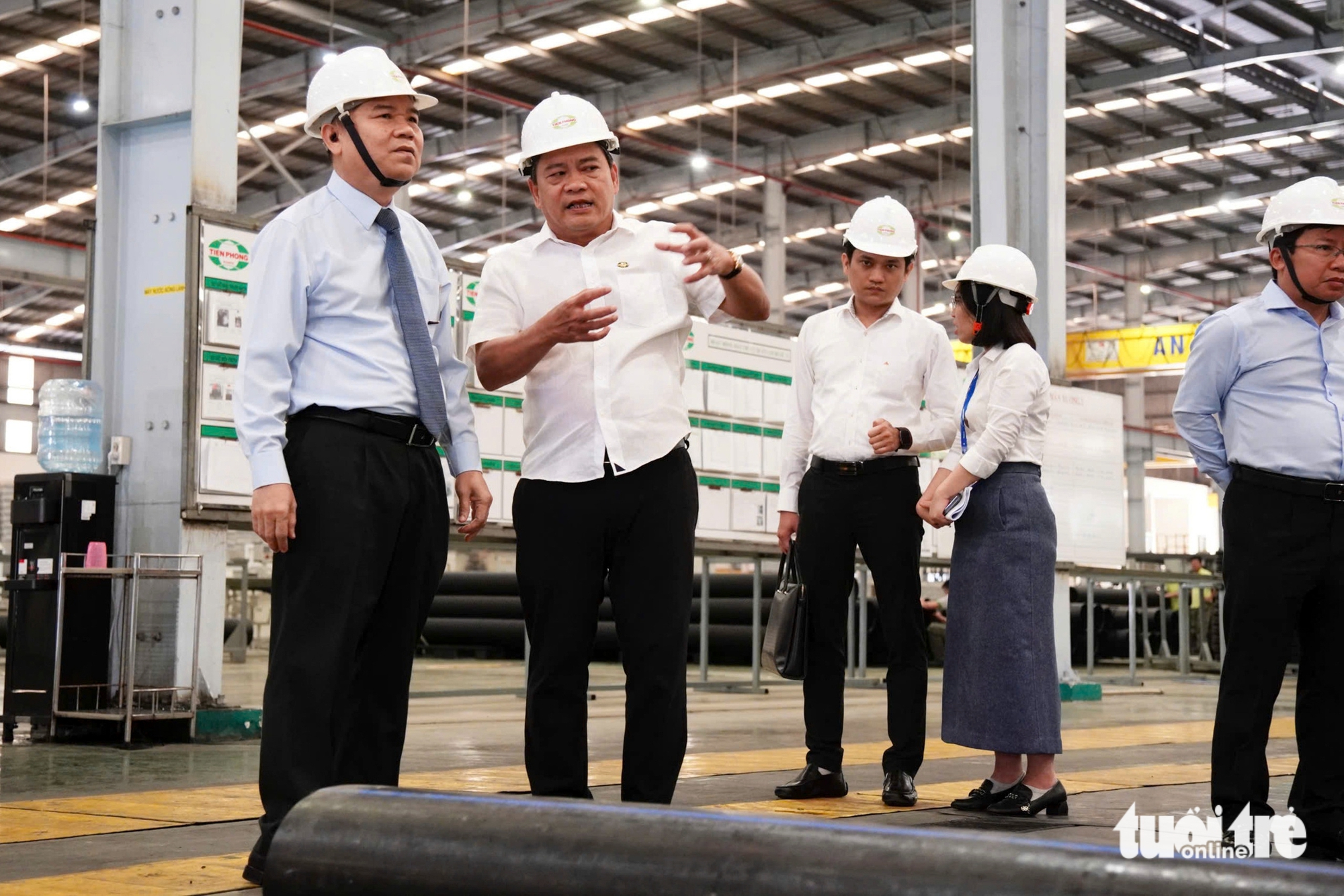 Phó chủ tịch UBND TP.HCM Trần Văn Bảy: Doanh nghiệp cần tiên phong sản xuất xanh, bền vững - Ảnh 1.