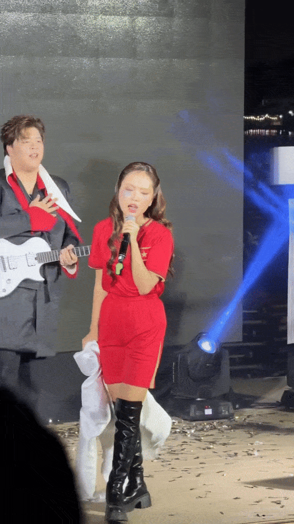 Phương Mỹ Chi nhập vai Tóc Tiên quậy banh MXH, chính chủ phải nhắc nhở 1 điều- Ảnh 1.