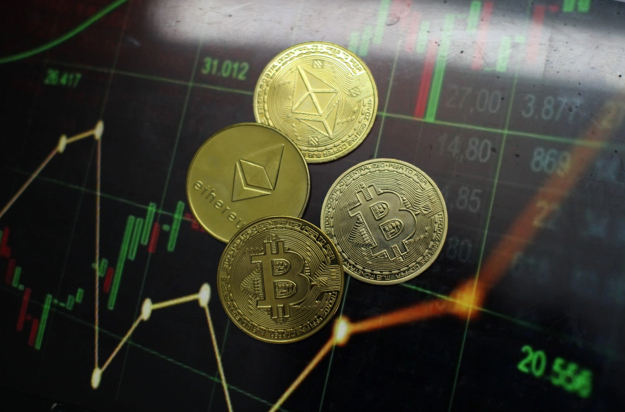 Giá Bitcoin hôm nay 15.2.2026: BTC quay lại mốc 70.000 USD - Ảnh 1.