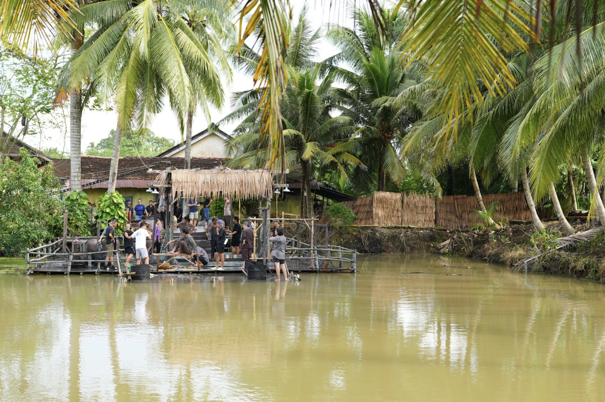 Sắp có phim Việt xem xong đảm bảo mất ngủ 3 đêm: Ám ảnh từ vai chính đến phụ, đến tấm vải cũng đáng sợ- Ảnh 1.