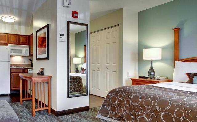 3 thứ đại kỵ tuyệt đối không đặt ở đầu giường kẻo 