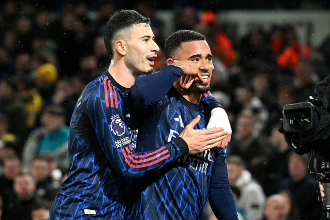 Gabriel Jesus (phải) mừng bàn cùng Gabriel Martinelli trong trận Arsenal thắng Leeds 4-0 ở vòng 24 Ngoại hạng Anh trên sân Elland Road, Leeds, Anh ngày 31/1/2026. Ảnh: Arsenal FC