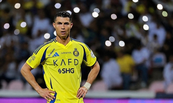 Ronaldo trong trận Al Nassr gặp Al Wehda trên sân King Abdul Aziz, thành phố Mecca, Arab Saudi tối 25/2/2025. Ảnh: Reuters