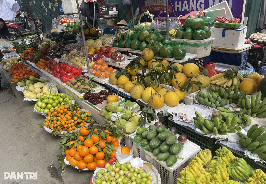 Săn chuối lẻ thắp hương: Thêm 1 quả, giá vọt lên tiền triệu - 1