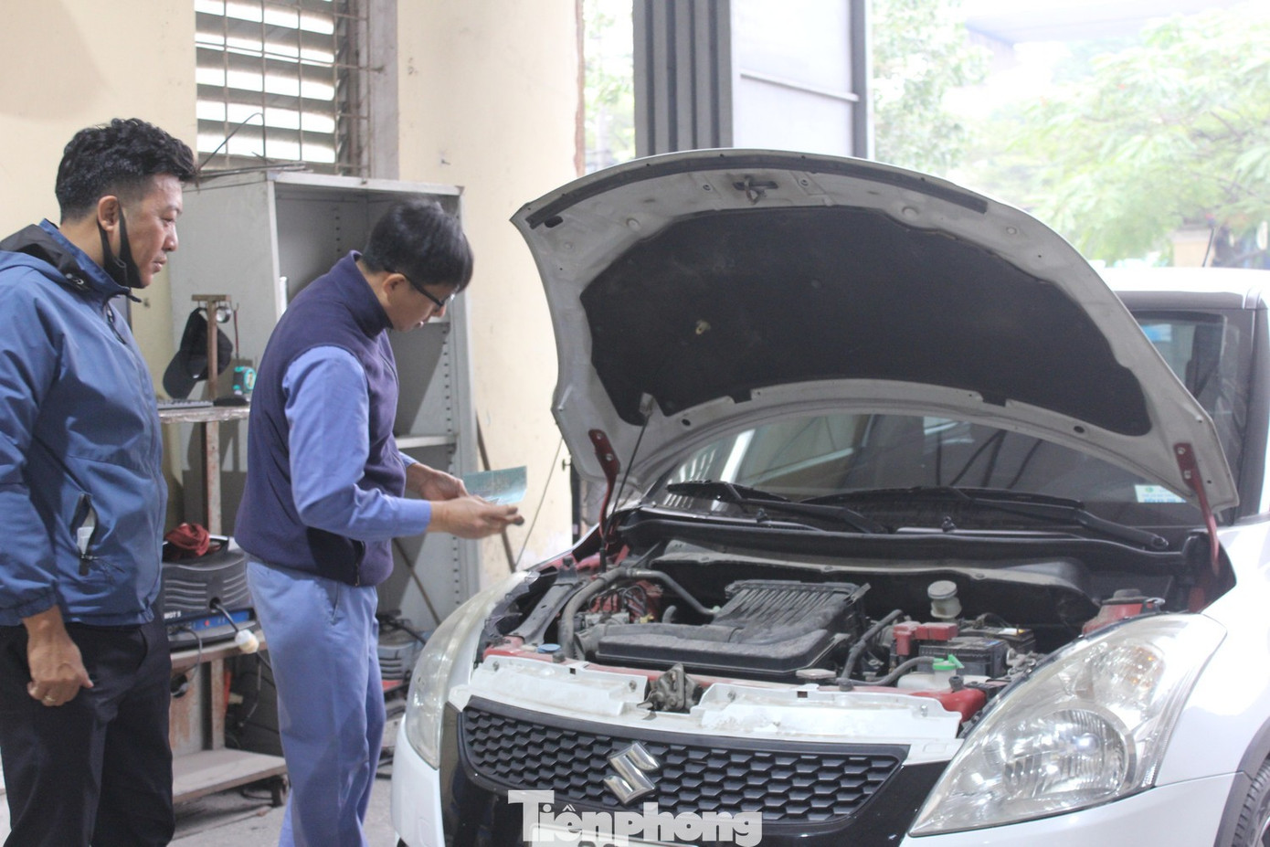 Siết kiểm định khí thải sau Tết, chủ xe cần chuẩn bị gì?- Ảnh 1.