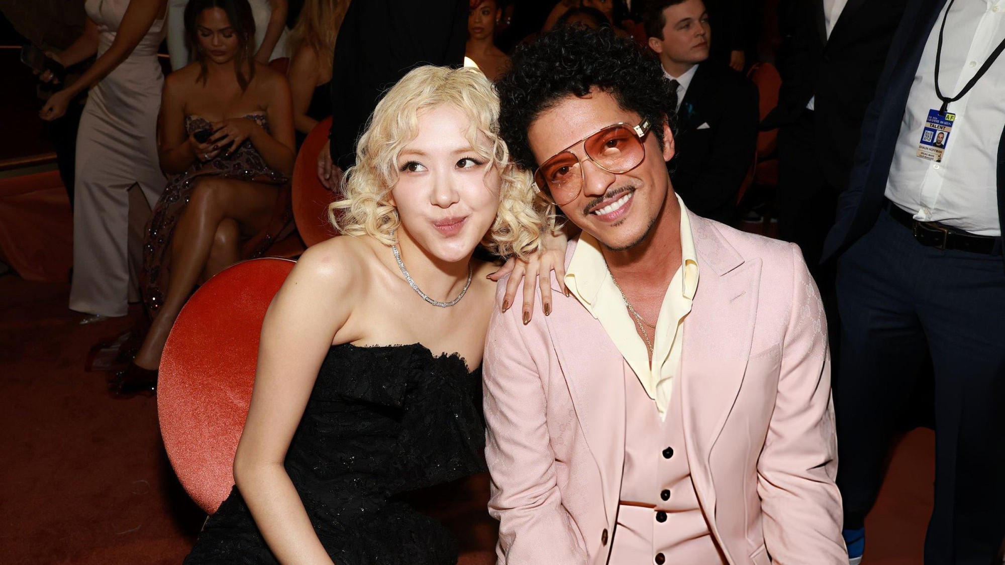 Siêu sao chưa từng biết thua bại trận vì thành viên hát hay nhất BLACKPINK- Ảnh 1. Siêu sao chưa từng biết thua bại trận vì thành viên hát hay nhất BLACKPINK- Ảnh 1.