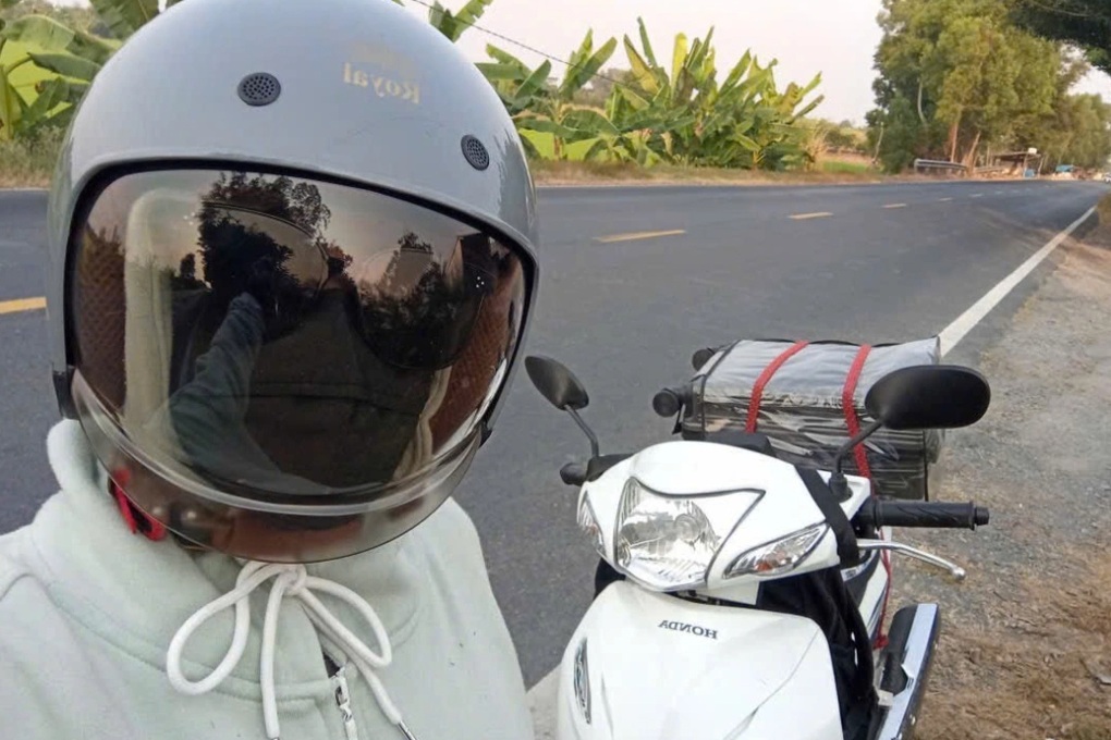 Sinh viên phượt xe máy về quê, cha mẹ ở nhà... như ngồi trên lửa - 1