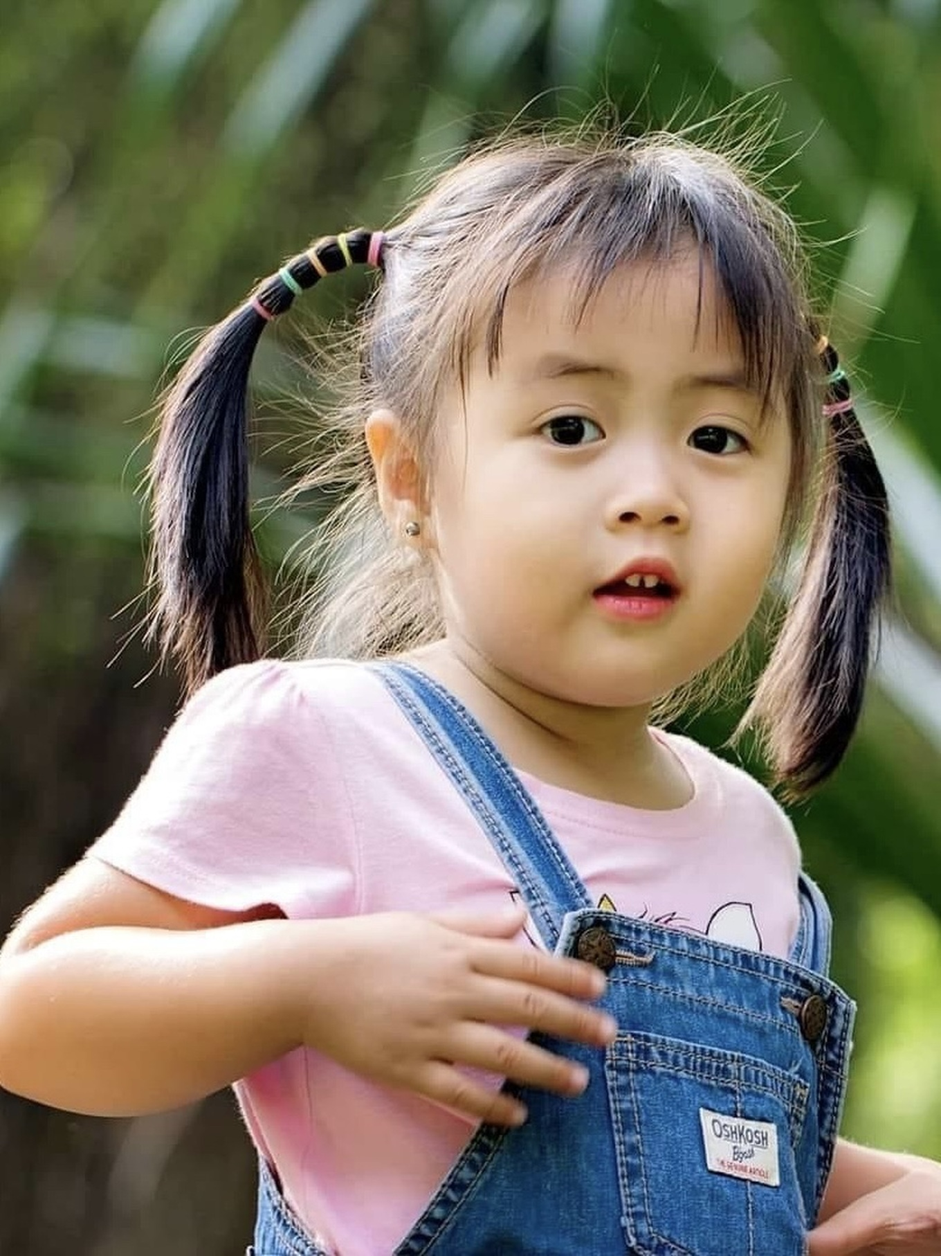 Sốc visual em bé được Trấn Thành mời đóng phim trăm tỷ khi mới 10 tuổi, đại mỹ nhân tương lai là đây chứ đâu- Ảnh 4.