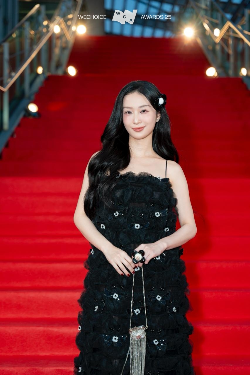 Sốc visual cặp song trùng đẹp nhất showbiz Việt, 3 giây góc nghiêng quét sạch cam thường- Ảnh 4.