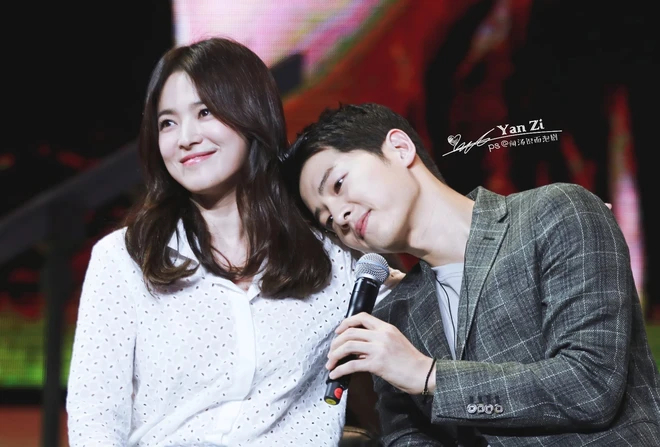 Song Joong Ki rời xa Song Hye Kyo là bão tố!- Ảnh 1.