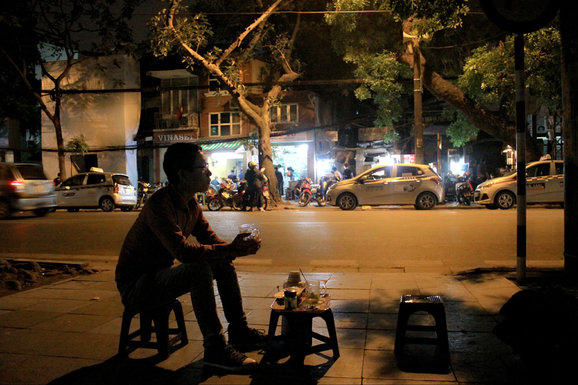 Sự trưởng thành được tính bằng 'thước đo': Mua nhà chưa, giữ vị trí gì, thu nhập bao nhiêu? - Ảnh 1.