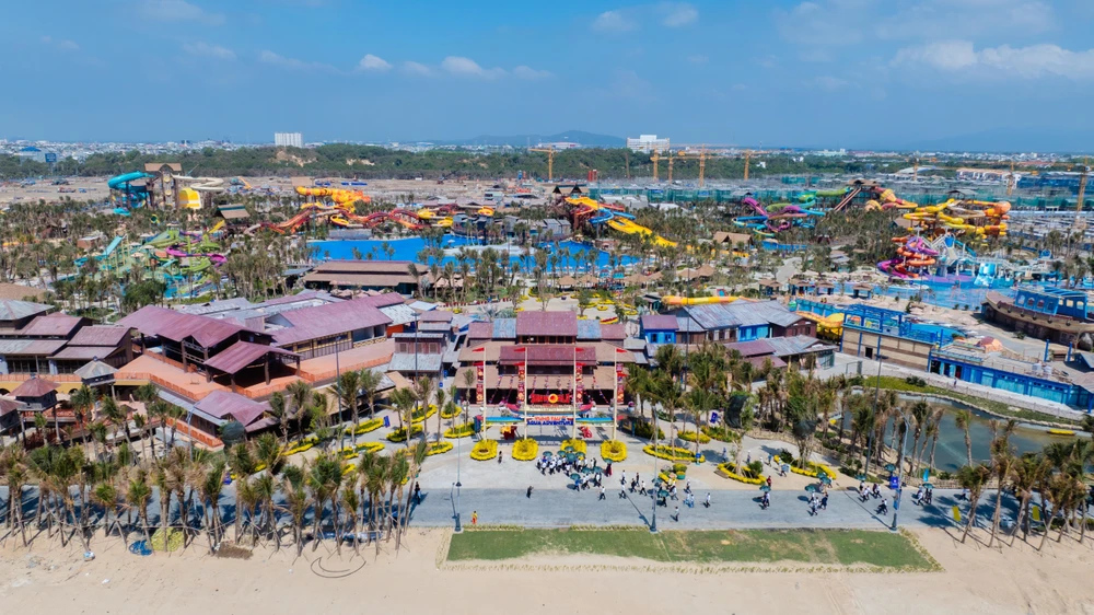 Công viên nước Sun World Vũng Tàu Aqua Adventure rộng 15ha, được thi công và hoàn thiện chỉ sau hơn 7 tháng. Cong-vien-nuoc-h6.jpg