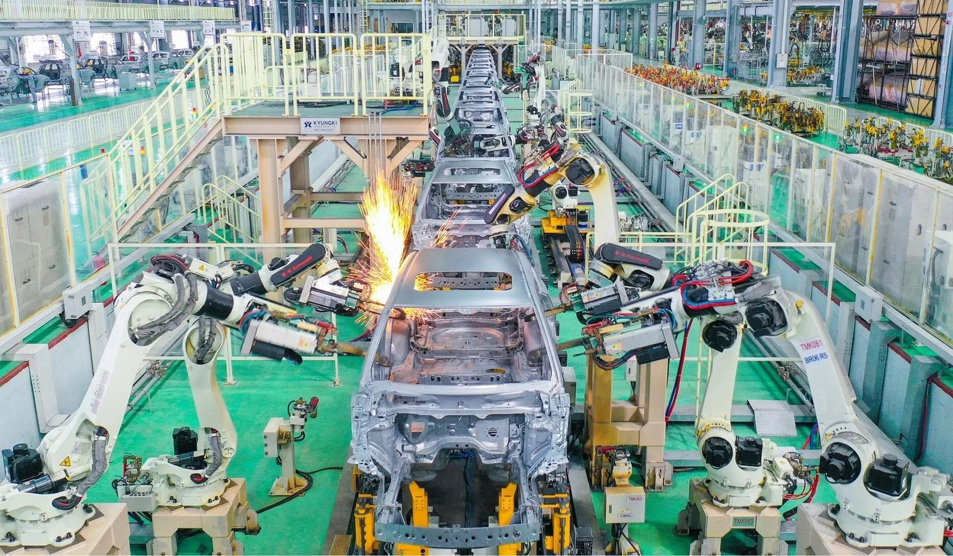 THACO tham vọng thành lập thương hiệu ô tô riêng, nối gót VinFast - Ảnh 1.