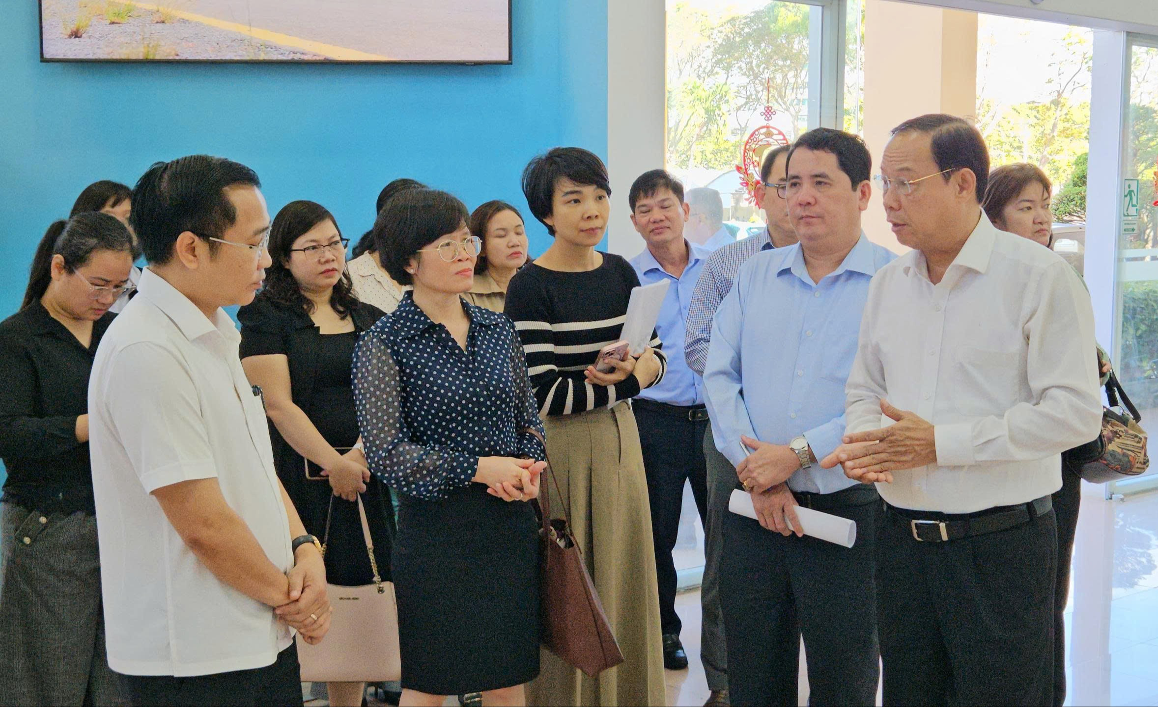 TPHCM báo cáo Hội đồng bầu cử quốc gia về việc tổ chức bầu cử sớm - Ảnh 1.