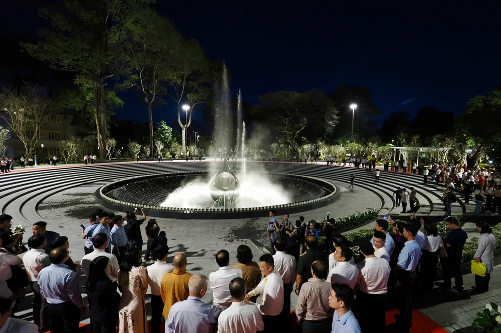 TP HCM khánh thành Công viên số 1 Lý Thái Tổ tri ân nạn nhân Covid - 19 - Ảnh 4.