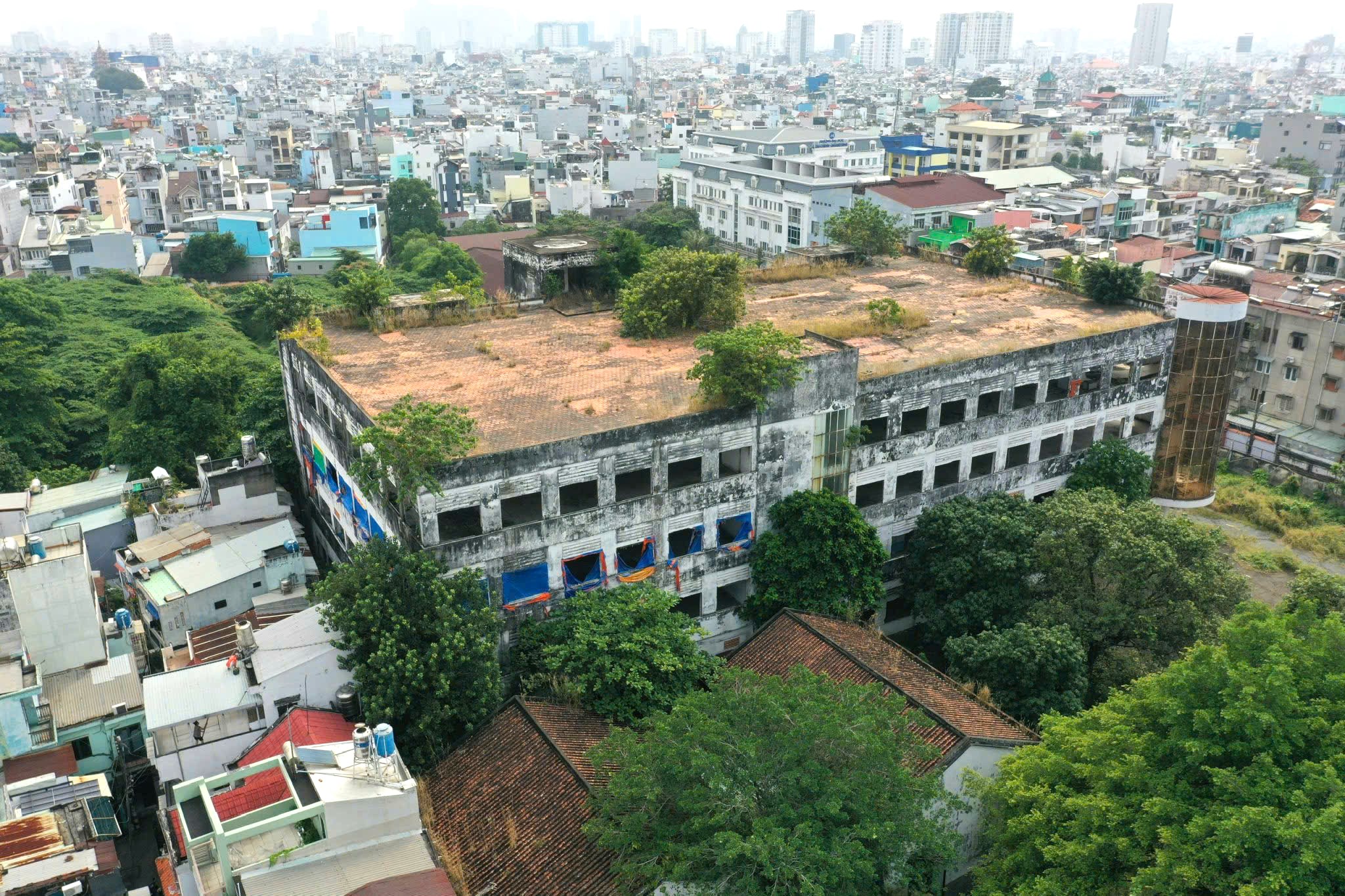 TP.HCM kiên quyết thu hồi đất bỏ trống, cho thuê sai của doanh nghiệp nhà nước 1 TP.HCM thu hồi đất của doanh nghiệp nhà nước bỏ trống, cho thuê sai - Ảnh 1.