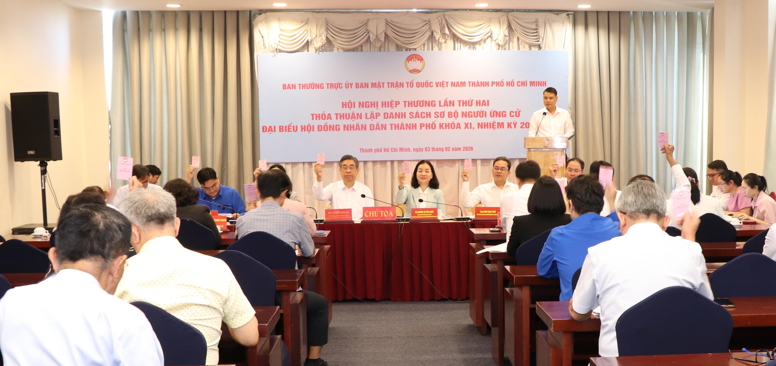 TPHCM công bố danh sách sơ bộ 60 người ứng cử đại biểu Quốc hội khóa XVI - Ảnh 1.