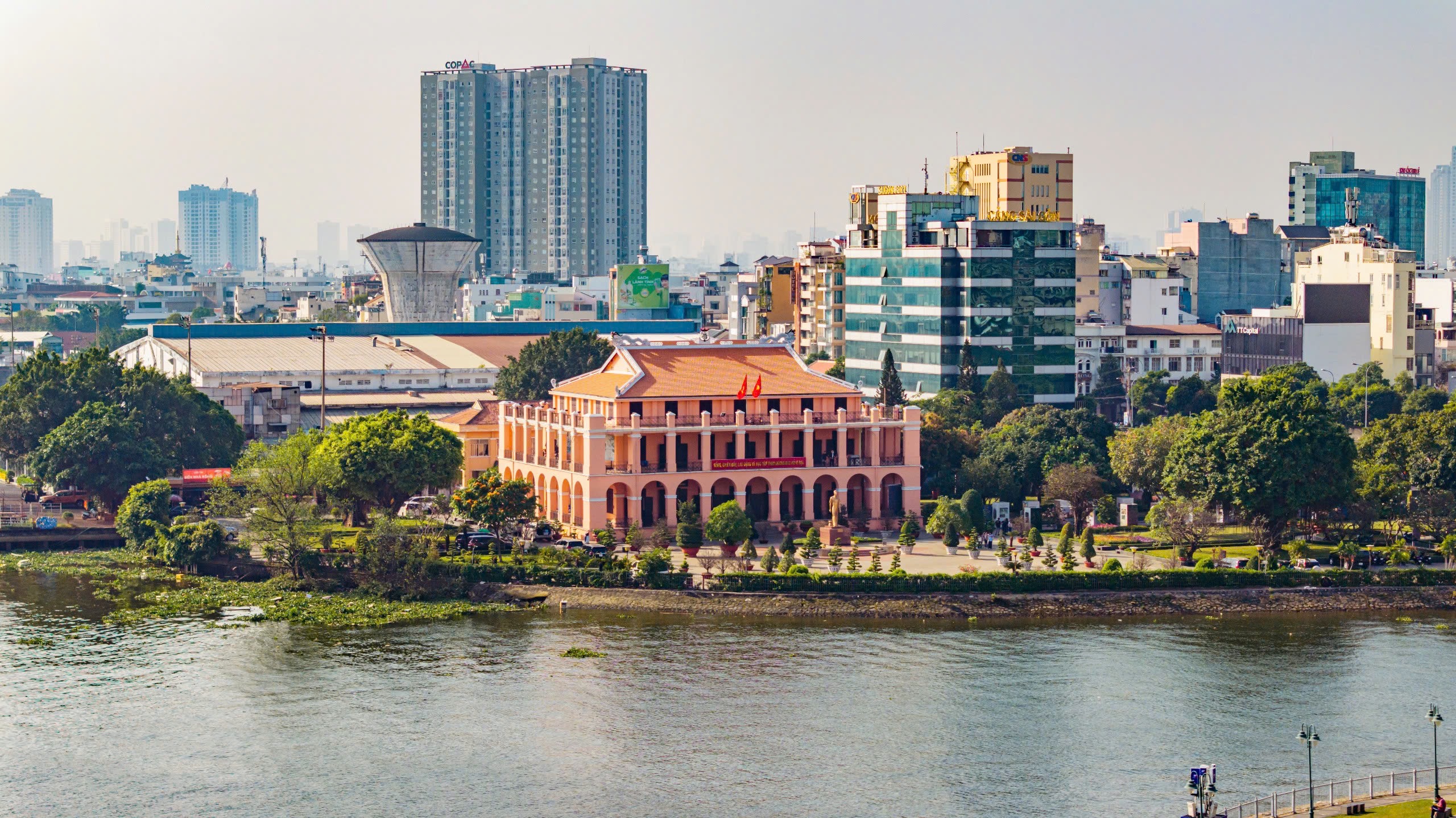 TP.HCM nhìn từ sông Sài Gòn - Kỳ 1: Lịch sử trăm năm bên dòng nước- Ảnh 1. TP.HCM nhìn từ sông Sài Gòn - Kỳ 1: Lịch sử trăm năm bên dòng nước- Ảnh 1.