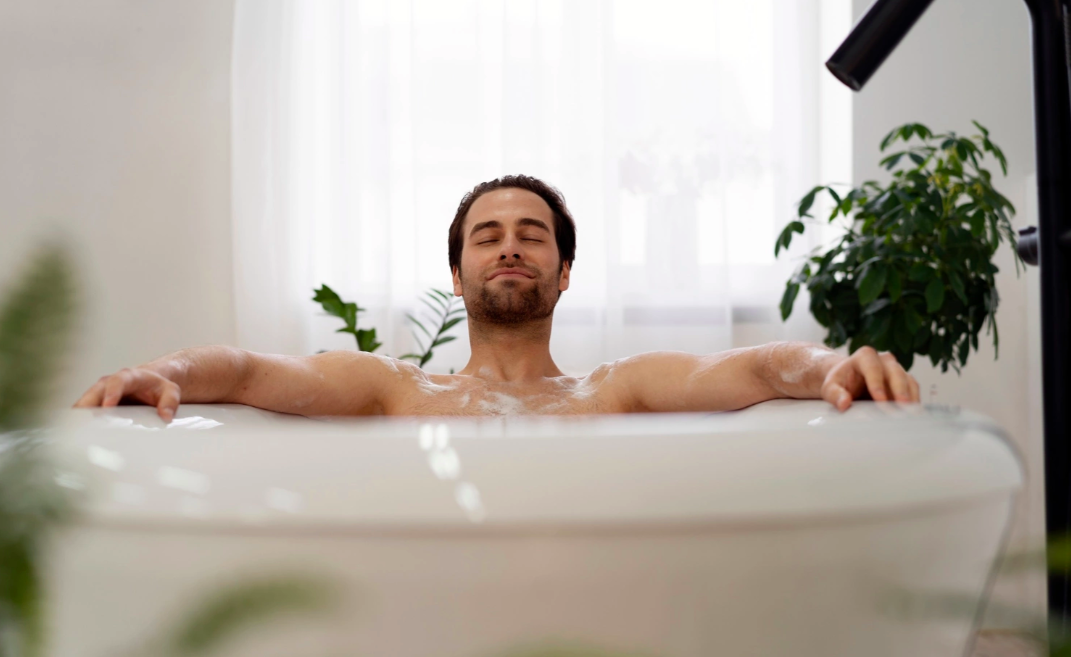 Tắm bồn có ảnh hưởng chức năng sinh sản của đàn ông? 1 Tam bon co anh huong chuc nang sinh san cua