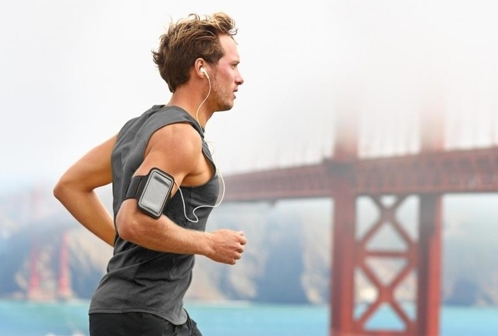 Tập thể dục có giúp đào thải cồn nhanh hơn? 1 Nhiều người tin rằng chăm chỉ tập thể dục có thể bù đắp tác hại rượu bia.