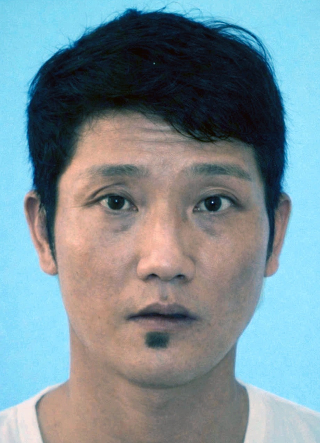 Tạt xăng đốt, rượt chém người mùng 1 Tết: Hành vi côn đồ, tội chồng tội? - 1