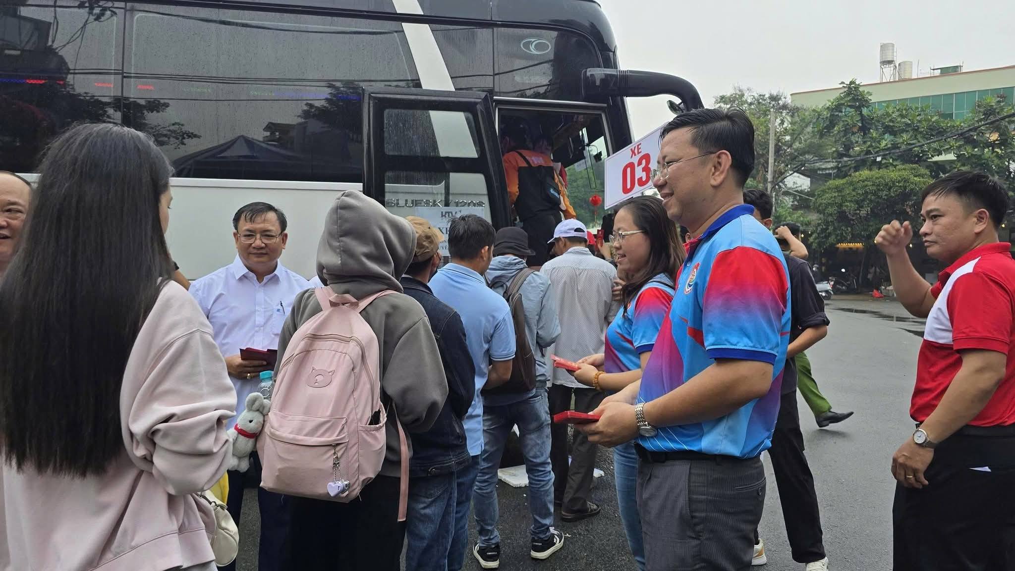 Tết Bính Ngọ 2026 và nghĩa tình ở phường Tân Sơn Nhì - Ảnh 1.