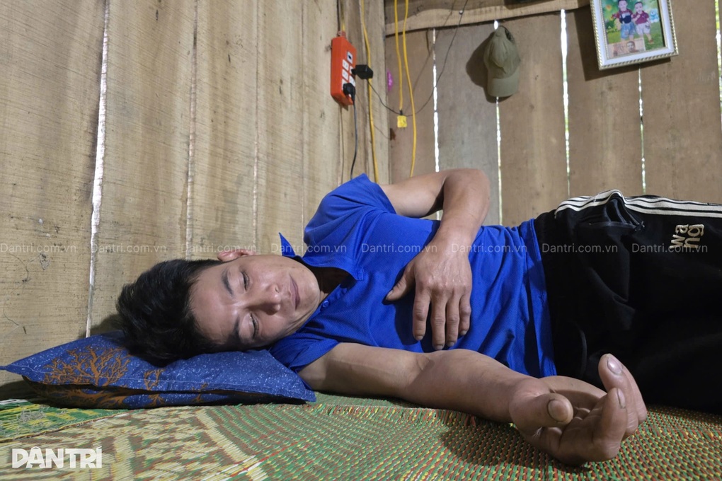 “Tết này, em ước có tiền mua thuốc cho chồng, các con có manh áo mới” - 1