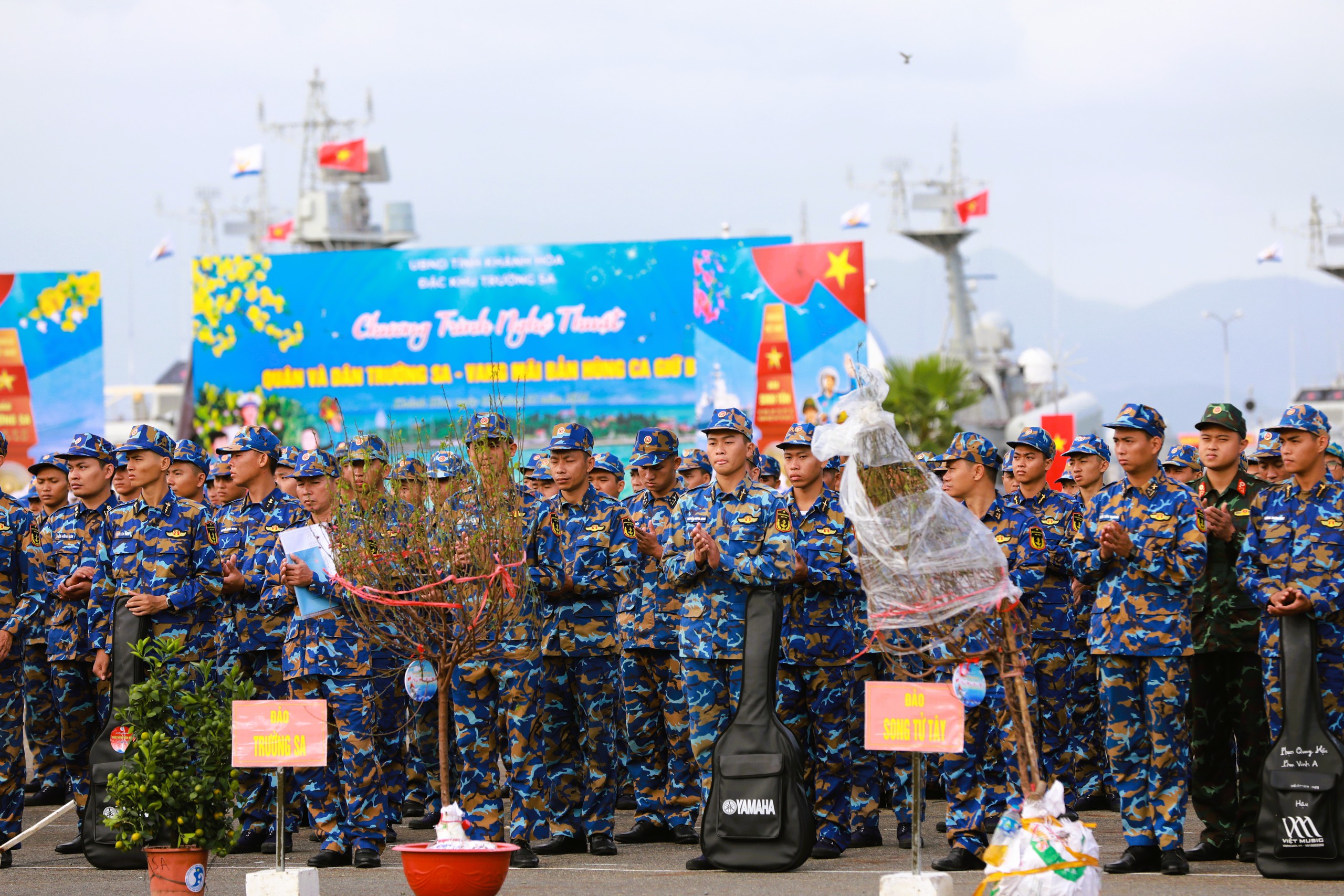 Tết ở Trường Sa - Kỳ 2: Đốm lửa Cam Ranh- Ảnh 1.