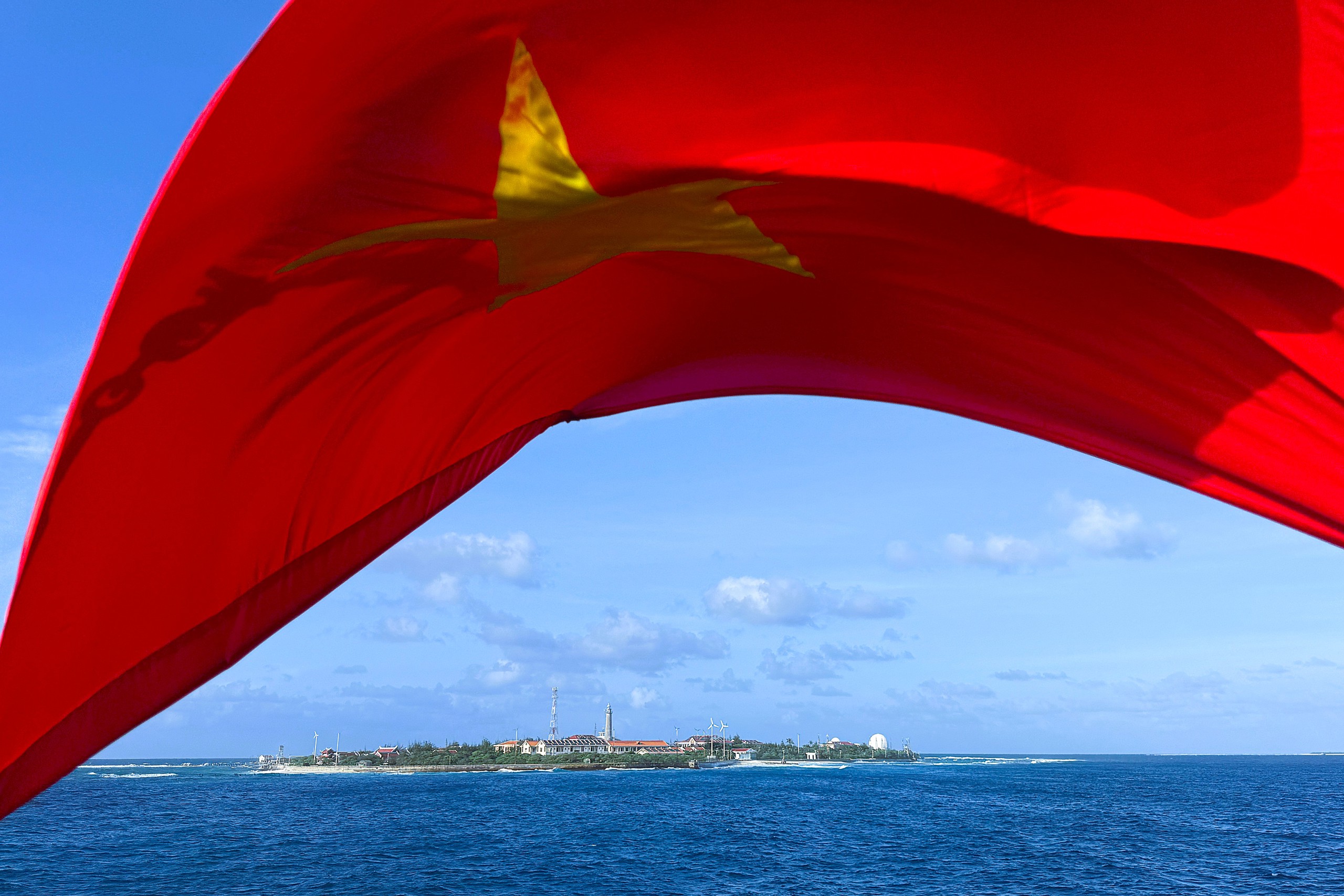 Tết ở Trường Sa - Kỳ 8: Vui xuân không quên nhiệm vụ- Ảnh 1.