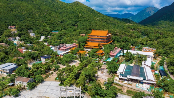 Thăm thiền viện trăm tuổi, tượng Phật 34 m ở Hong Kong - 2