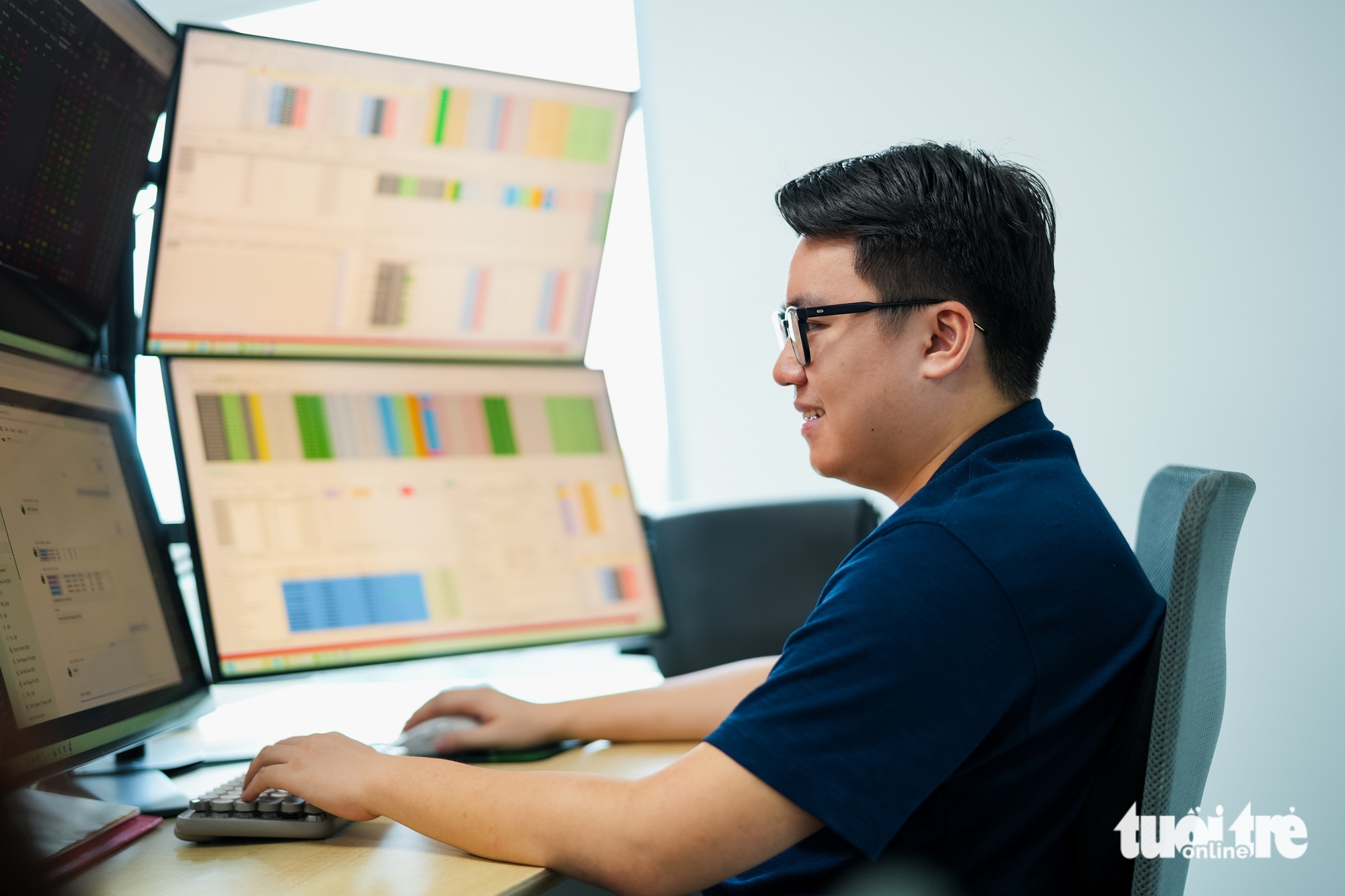 Thắng đậm ngay đầu năm 2026, 'cá mập' đang chờ 'con sóng lớn' nào từ chứng khoán? - Ảnh 1.