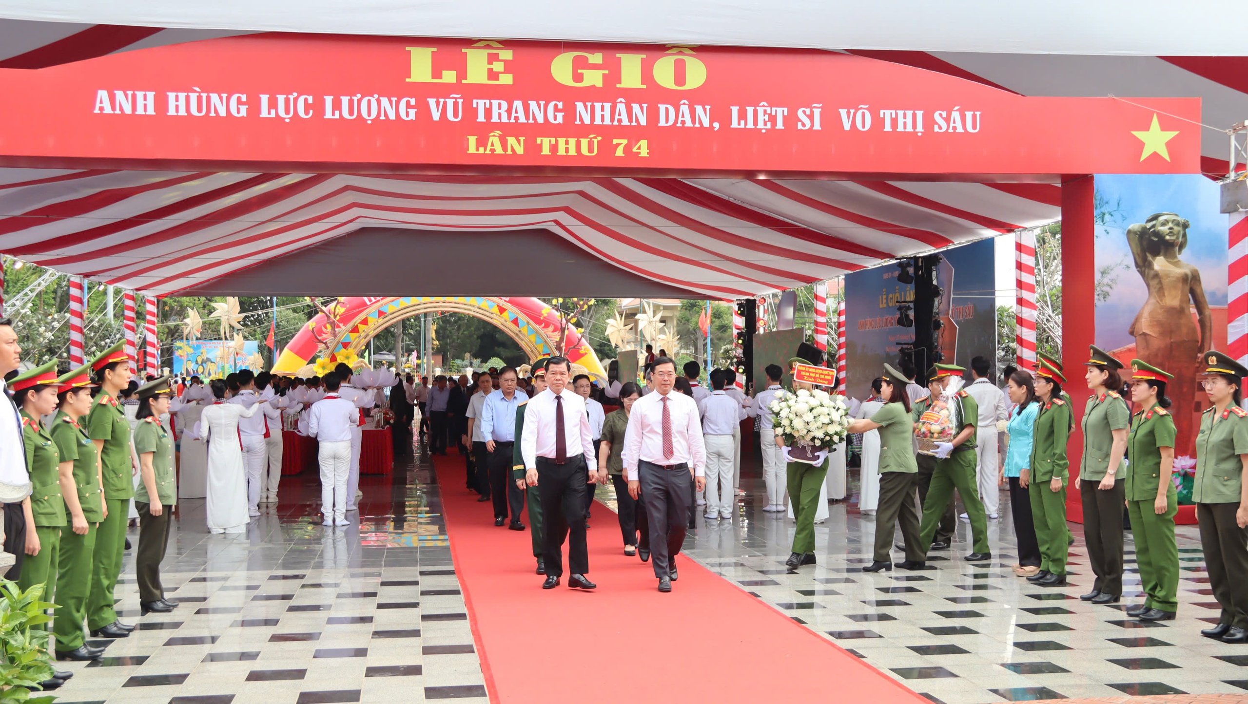 Thành kính Lễ giỗ Anh hùng liệt sỹ Võ Thị Sáu tại Đất Đỏ 1 Trang nghiêm Lễ giỗ Anh hùng liệt sĩ Võ Thị Sáu tại Đất Đỏ - Ảnh 1.